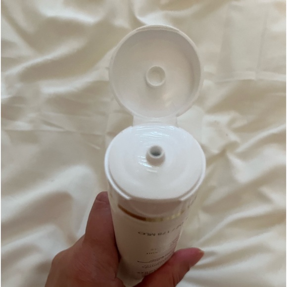 Phillip B. Lovin Leavin Conditioner - Picture 3 of 4